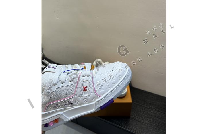 ���̺��� ���� Ʈ���̳� ����Ŀ�� YF4070 ��