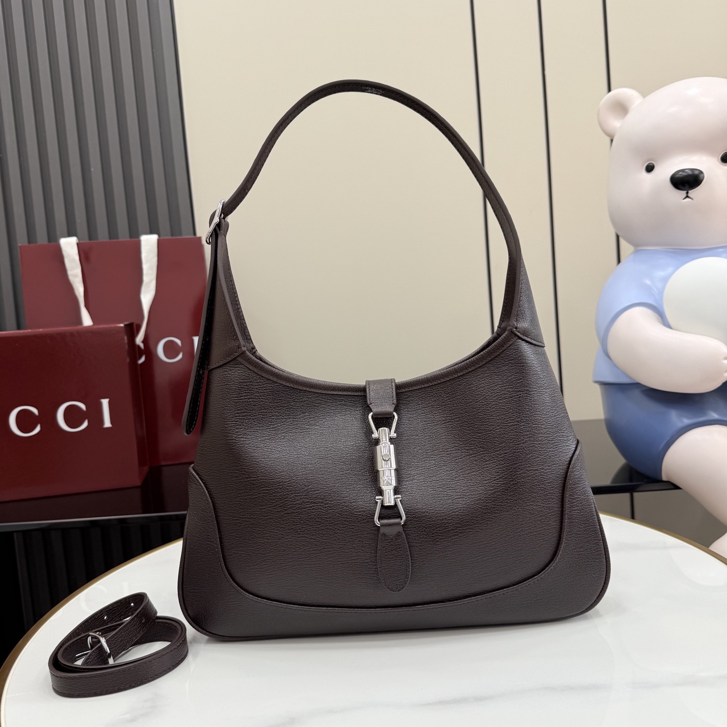����  ��Ű 1961  �̵�� ����� 836136-1   26/�Ż�