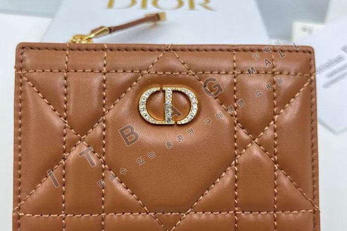 ��� ũ����Ż Caro Dahlia ����   A82390   25/�Ż�  