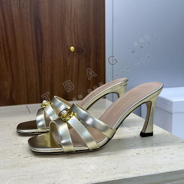 ��� �� Ŭ�� ����  YIBU3177-3   26/�Ż�  8CM  2�÷�