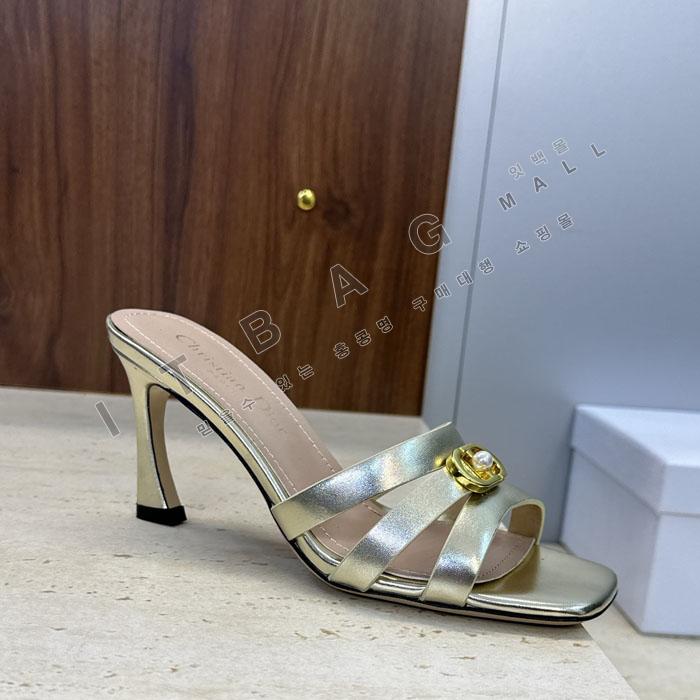 ��� �� Ŭ�� ����  YIBU3177-3   26/�Ż�  8CM  2�÷�