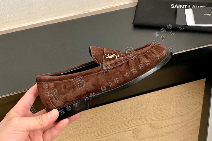 �Ի��ζ� �����̵�  �� ����   YIBU3180   26/�Ż�   ��������