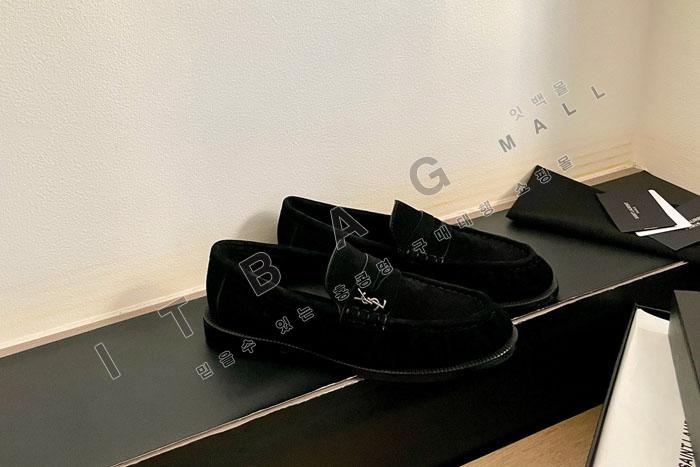 �Ի��ζ� �����̵�  �� ����   YIBU3180-2   26/�Ż�   ��������  3�÷�