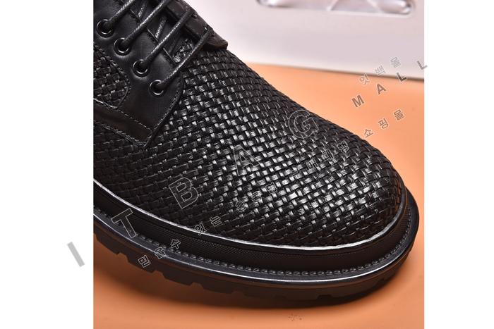 ���  ���� ����  MYB1653