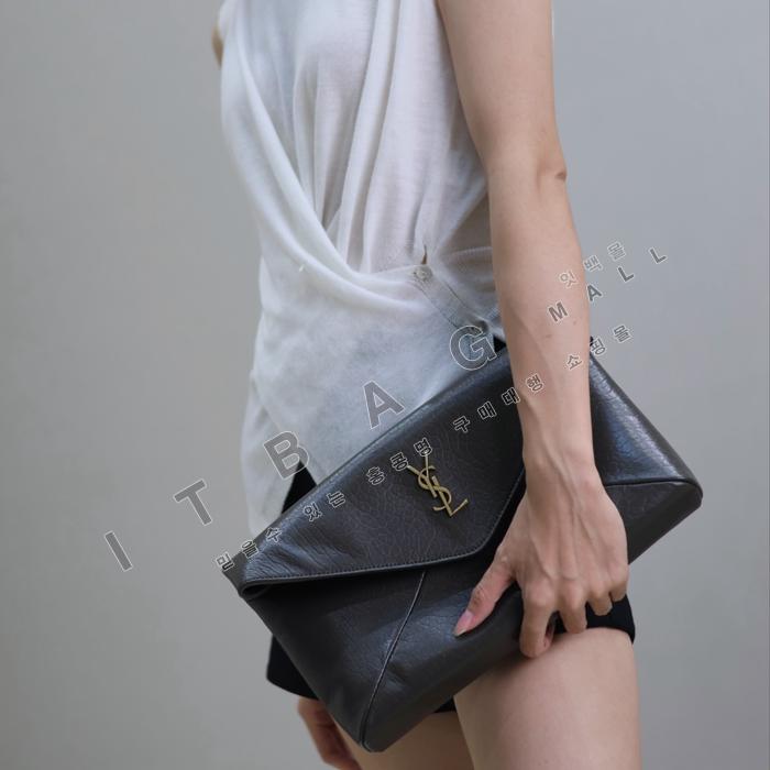 �Ի��ζ� CASSANDRE ���� envelope �Ŀ�ġ  769307-7  24/�Ż� 
