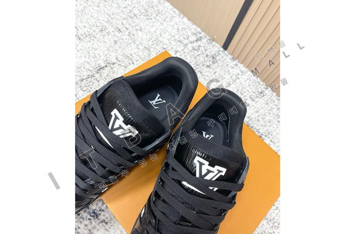���̺��� Ʈ���̳� ����Ŀ��  SP6423  ��  ��������