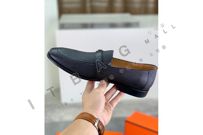 �����޽� ���� ����  YF6945 ��