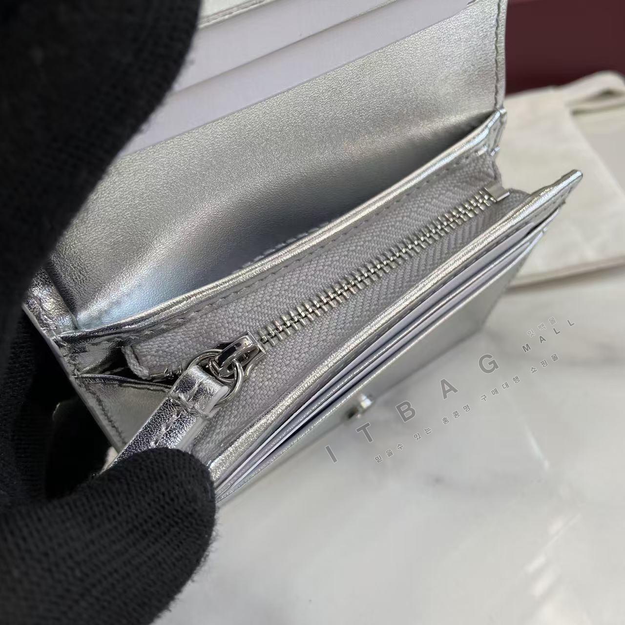 ����  GG ������ �̴� ����  820692-3    24/�Ż�