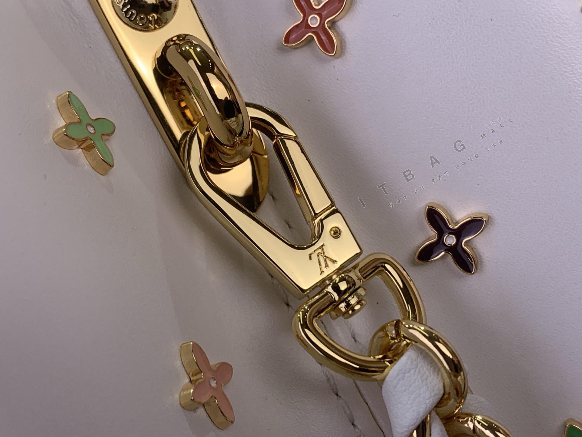 ���̺��� īǶ��  BB  �ڵ��  M27637-2    26/�Ż�