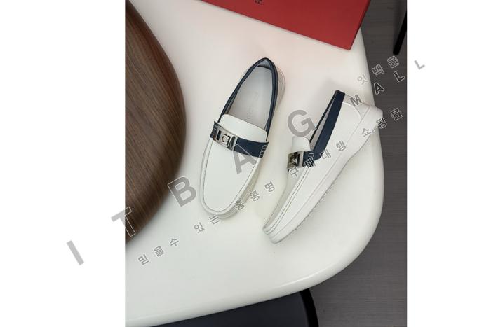 �䷹���� ���� ����  YF4697 ��