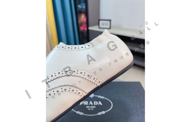 ����� ���� ����  MYB4023