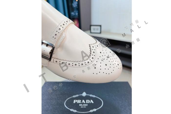 ����� ���� ����  MYB4023