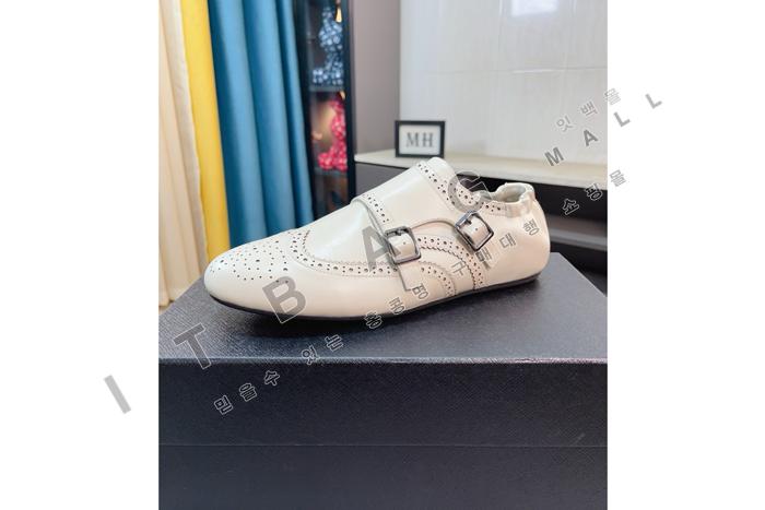 ����� ���� ����  MYB4023