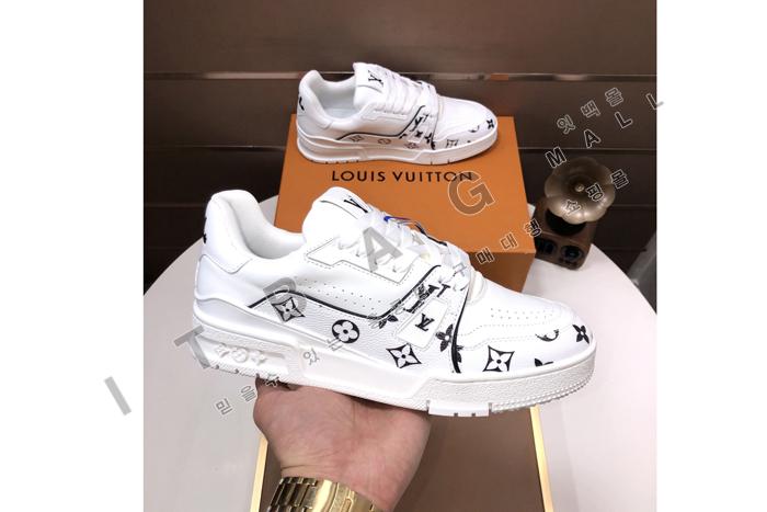 ���̺���  ���� Ʈ���̳� ����Ŀ��  YF9117-1 ��