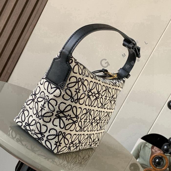 �ο��� ���� �Ƴ��׷� ť���   L6939
