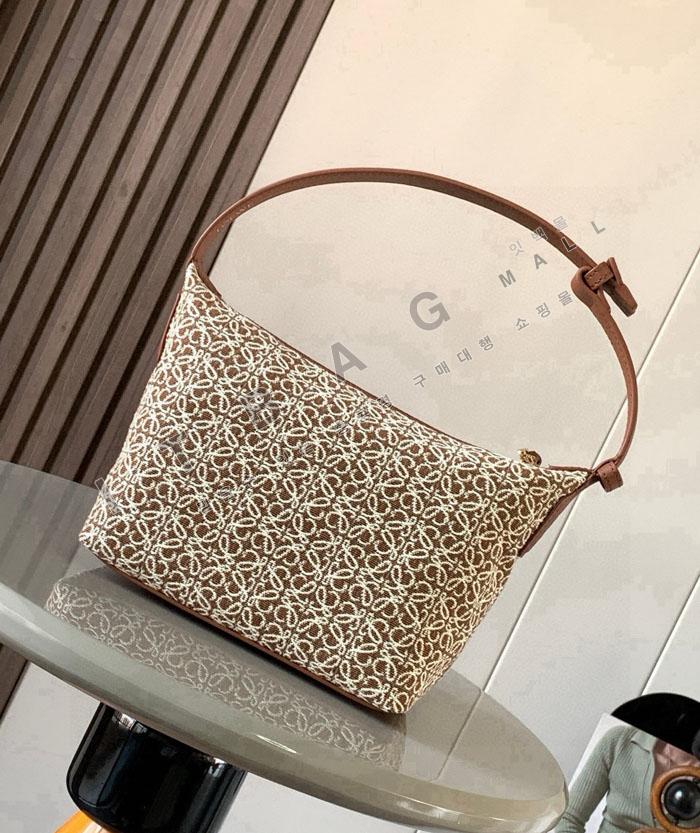 �ο��� ���� �Ƴ��׷� ť���   L6939-2