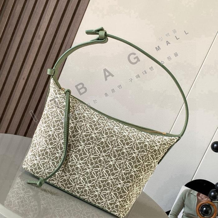 �ο��� ���� �Ƴ��׷� ť���   L6939-3