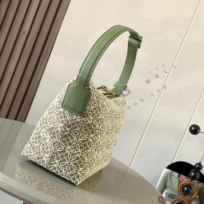 �ο��� ���� �Ƴ��׷� ť���   L6939-3