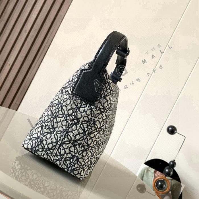 �ο��� ���� �Ƴ��׷� ť���   L6939-4