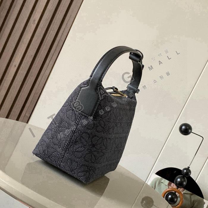 �ο��� ���� �Ƴ��׷� ť���   L6939-6