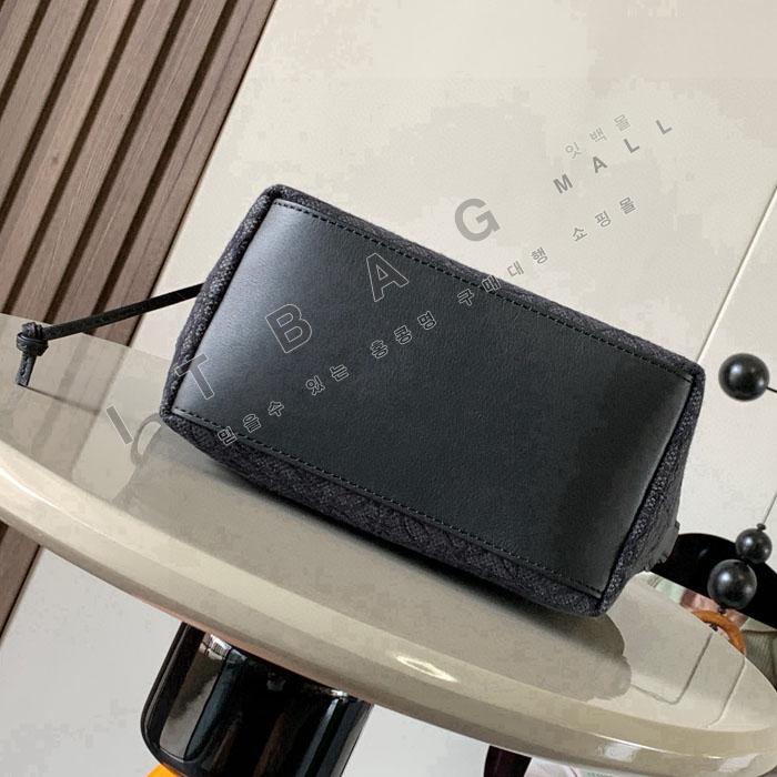 �ο��� ���� �Ƴ��׷� ť���   L6939-6
