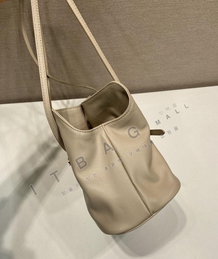 �����  �ٴ� �����  1BG586-6   25/�Ż�  