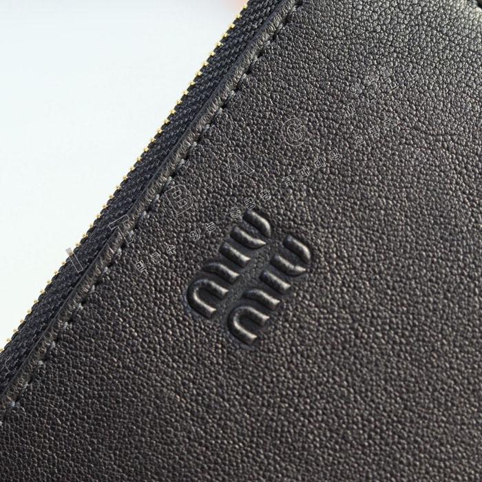 �̿�̿� ���� ���� ����  5MV017-1    25/�Ż�