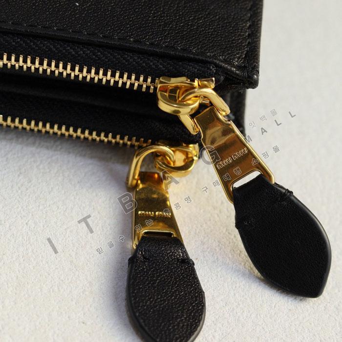 �̿�̿� ���� ���� ����  5MV017-1    25/�Ż�