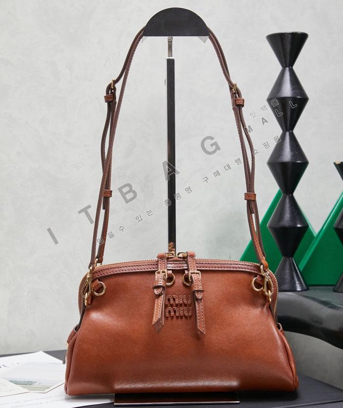 �̿�̿� ī������ ���� Ŭ��ġ ����� 5BF131-1    26/�Ż�
