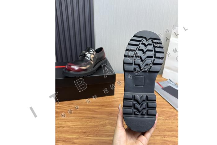 �����  ���� ����  YF5239