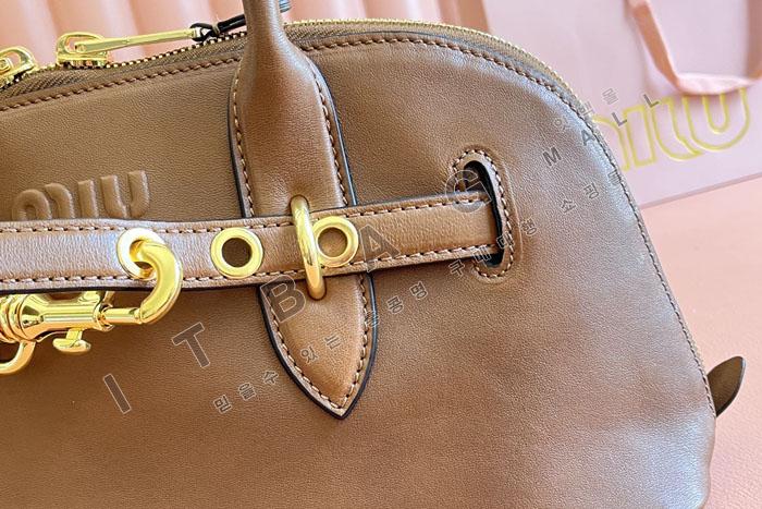 �̿�̿�  �ƹ�ٸ� ���� ���� ž �ڵ��  5BB168-1   25/�Ż�