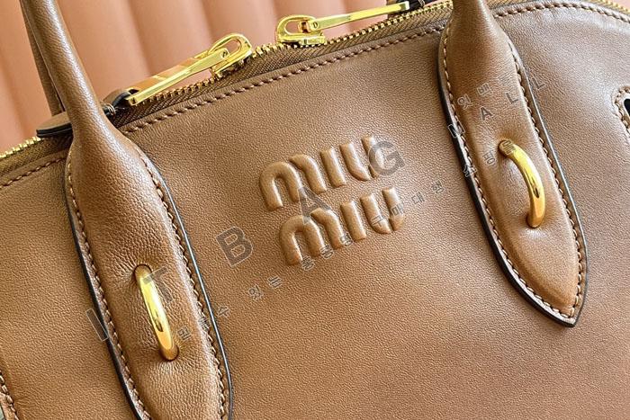 �̿�̿�  �ƹ�ٸ� ���� ���� ž �ڵ��  5BB168-1   25/�Ż�