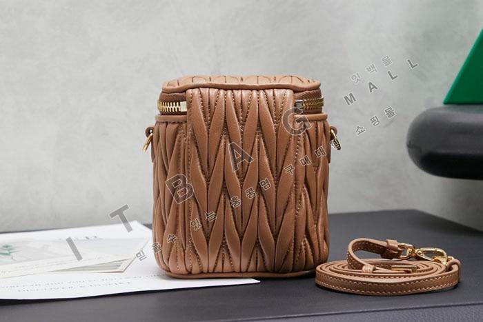 �̿�̿� ���׶�� �̴� ���� ���� ����ũ�ι�   5NR018-2   25/�Ż�