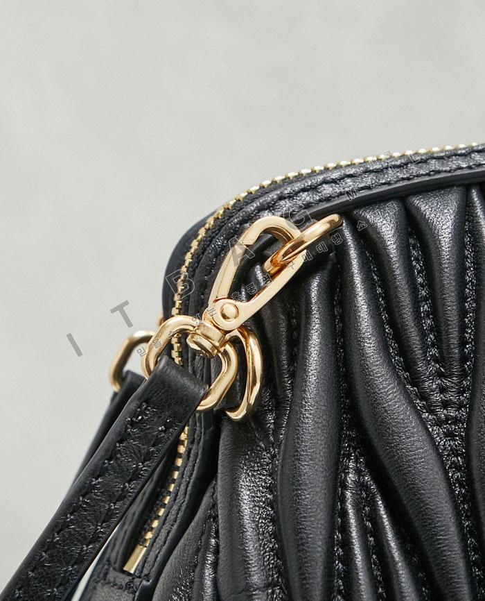 �̿�̿� ���׶�� Ŭ��ġ �����    5BF130   26/�Ż�