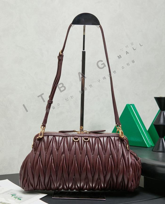 �̿�̿� ���׶�� Ŭ��ġ �����    5BF130-1   26/�Ż�