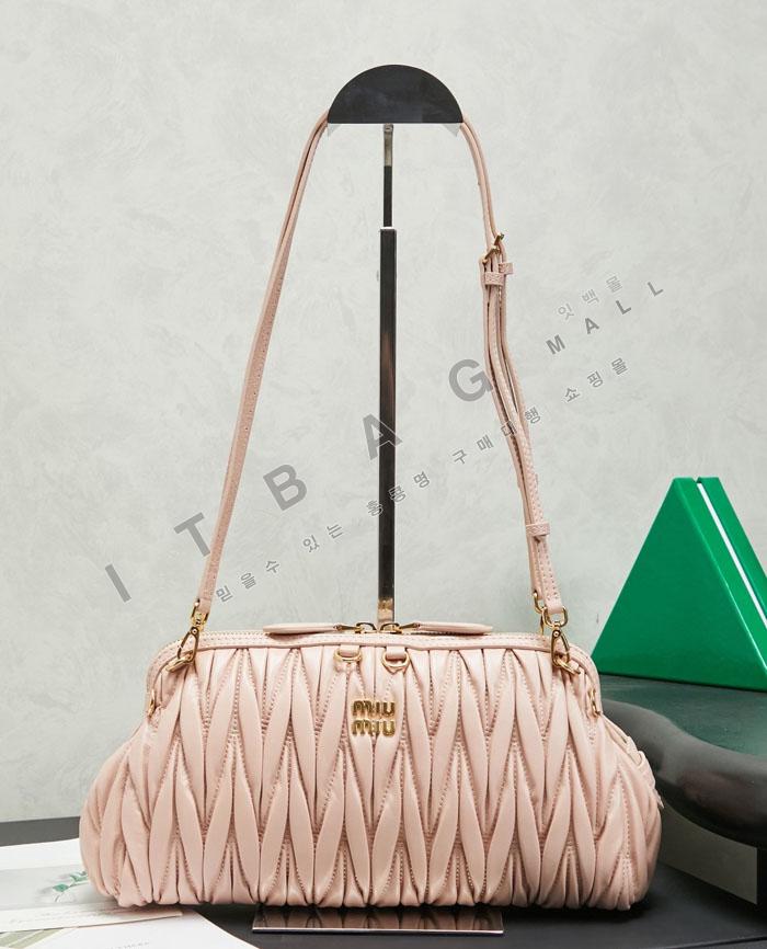 �̿�̿� ���׶�� Ŭ��ġ �����    5BF130-2   26/�Ż�