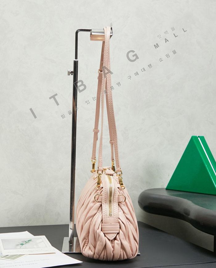 �̿�̿� ���׶�� Ŭ��ġ �����    5BF130-2   26/�Ż�