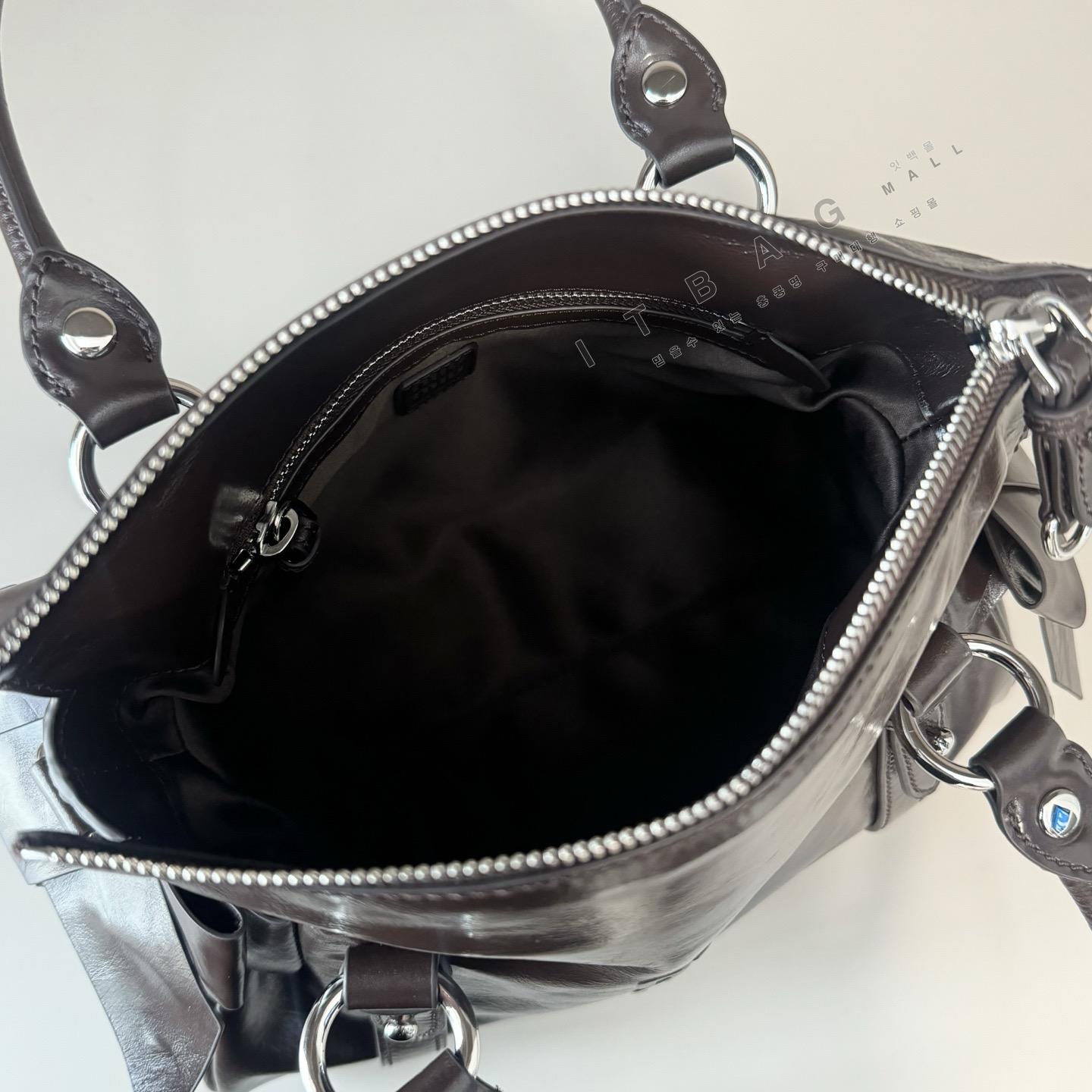 �̿�̿� �̵�� ���� ž �ڵ��  5BA327-1   26/�Ż�
