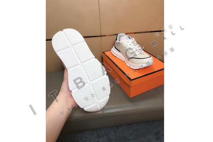 ���̺��� ���� Ŭ���� ����Ŀ�� MYB9641