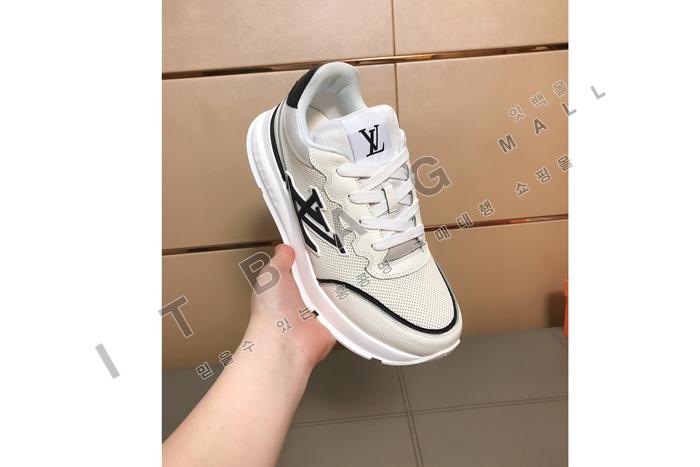 ���̺��� ���� Ŭ���� ����Ŀ�� MYB9641