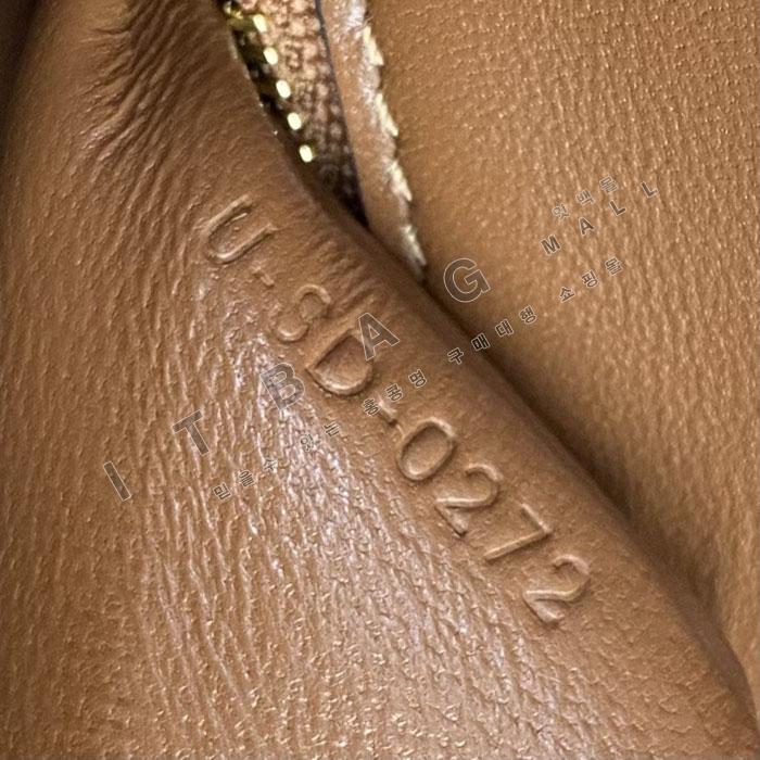 ������ �̵�� ������  �����  102037-1    26/�Ż�  