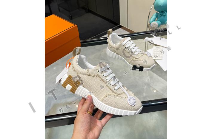 �����޽�  ����Ŀ��  YF2412   ��������