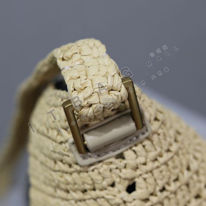 �Ի��ζ� ���Ǿ� ũ�ν��ٵ��  667490-1  25/�Ż�  