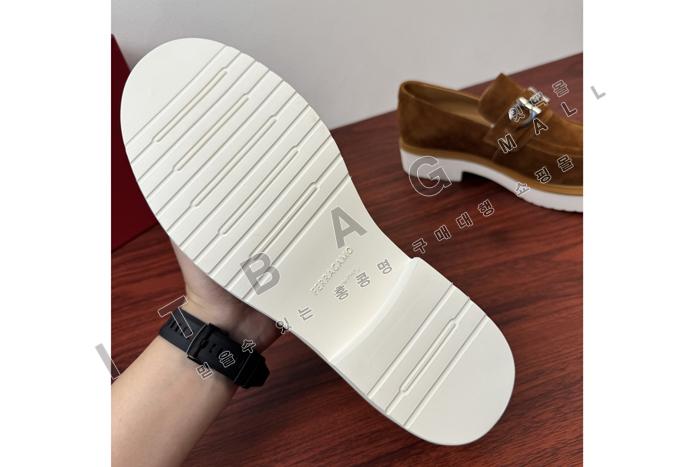 �䷹����   ���� ����  YF9715 ��  2�÷�