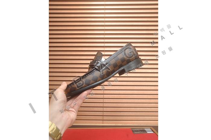 ���̺���  ���� ����  MYB9723