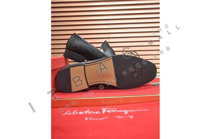 ����  ���� ����  MYB9734