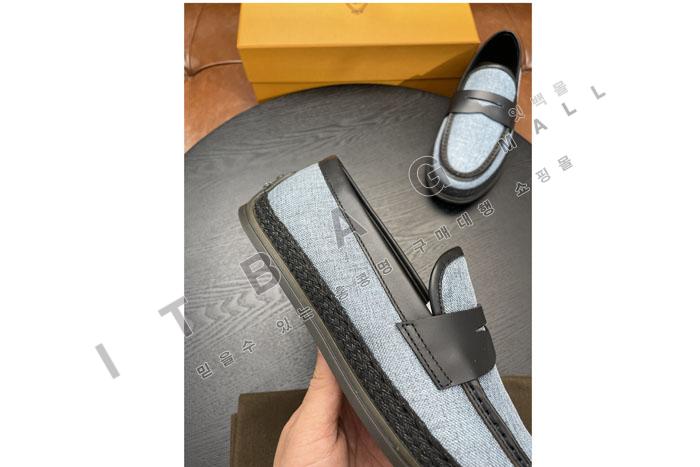 ����  ���� ����  YF3138