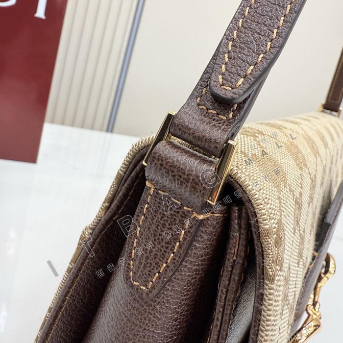 ���� Ȧ���� ����Ʈ���� �̵�� �����  A0020Y   26/�Ż�
