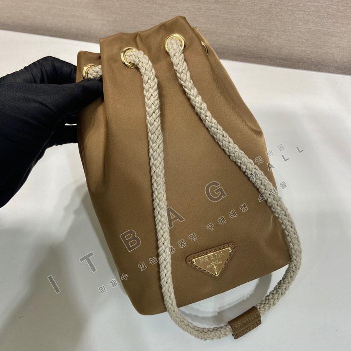 ����� �����Ϸ� ����Ʈ�� ���̽� 1ZT094   26/�Ż�