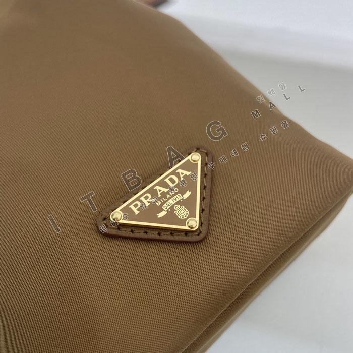 ����� �����Ϸ� ����Ʈ�� ���̽� 1ZT094   26/�Ż�